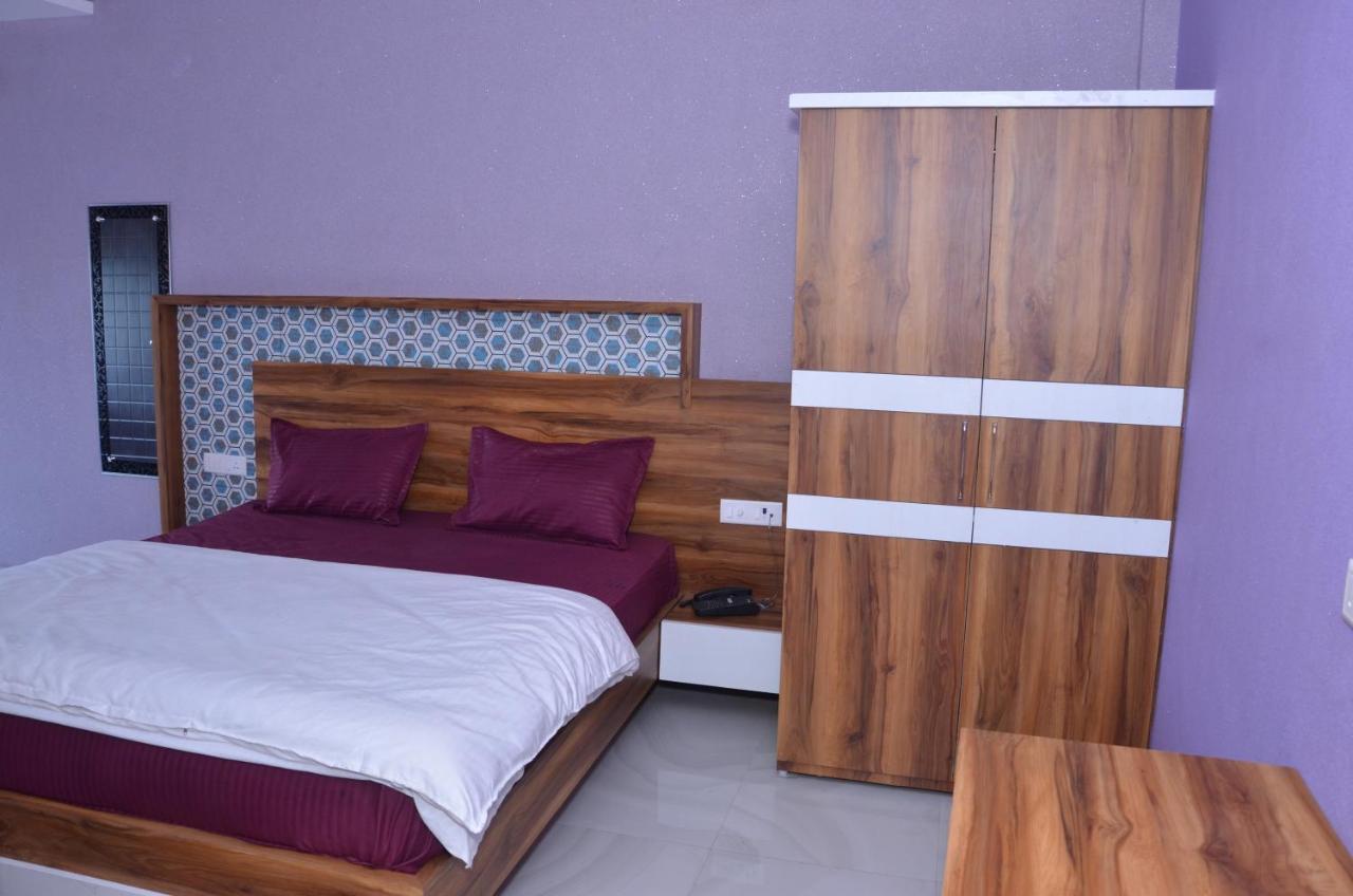 Hotel Blue Bell Raiwala Dış mekan fotoğraf