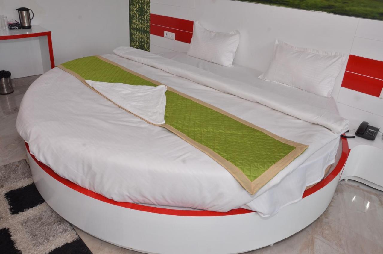 Hotel Blue Bell Raiwala Dış mekan fotoğraf
